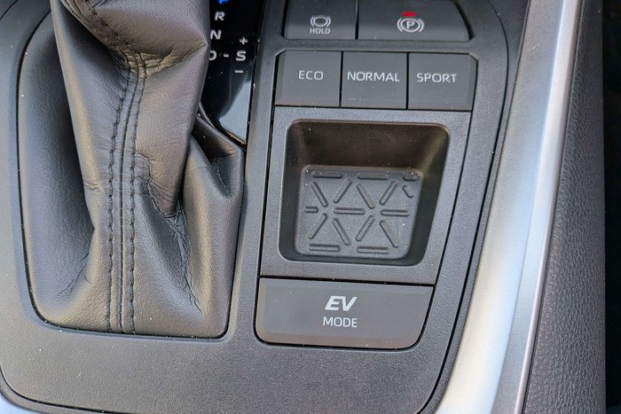 2024 Toyota RAV4 GXL