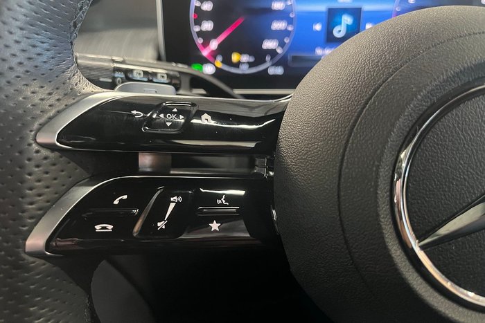 2024 Mercedes-Benz GLC-Class GLC300