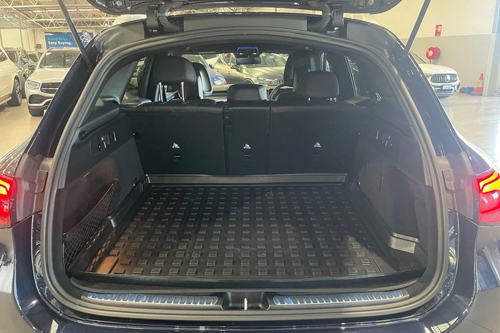 2024 Mercedes-Benz GLC-Class GLC300