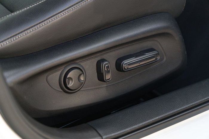 2022 Honda Civic e:HEV LX