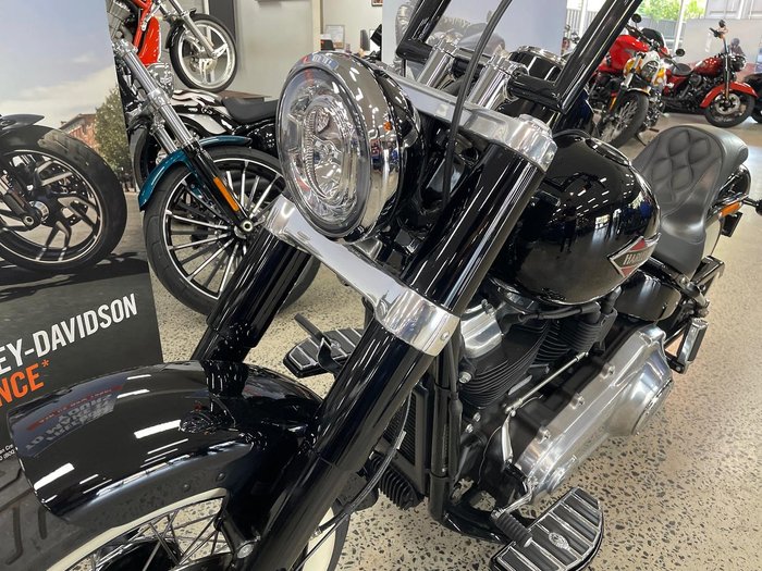 2019 Harley-Davidson Slim 107 (FLSL) Softail Black