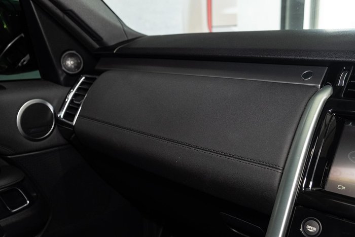 2019 Land Rover Discovery SD6 HSE