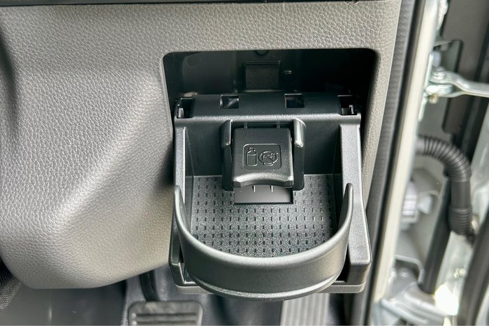 2025 Isuzu N Series NLR 45-150 DT D25