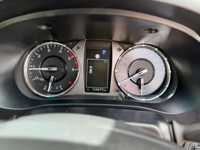 2022 Toyota Hilux SR5