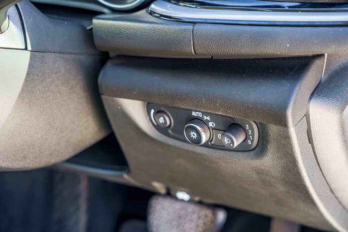 2018 Holden Commodore LT