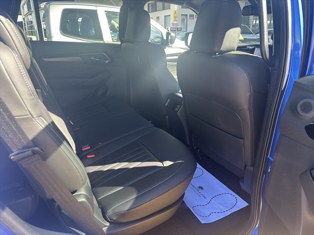 2025 ISUZU MU-X LS-T