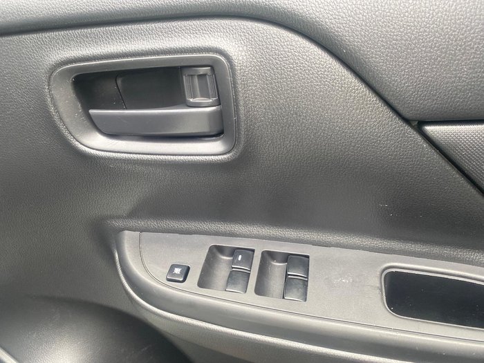 2022 Mitsubishi Triton GLX