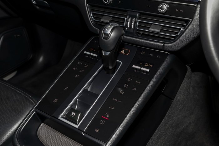 2023 Porsche Macan S