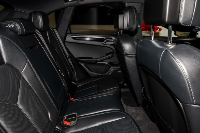 2023 Porsche Macan S