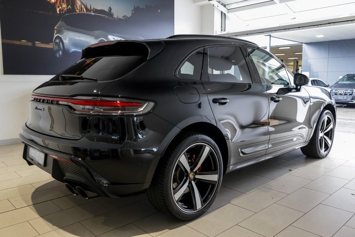 2023 Porsche Macan S