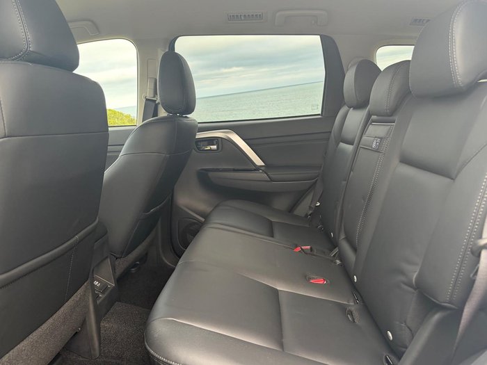 2024 Mitsubishi Pajero Sport Exceed