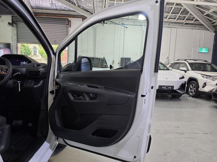 2026 Peugeot Partner Pro