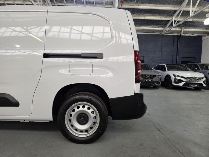 2026 Peugeot Partner Pro