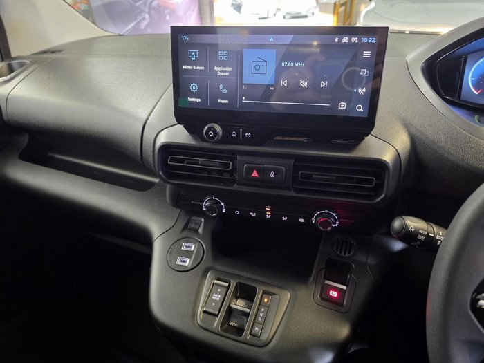 2026 Peugeot Partner Pro