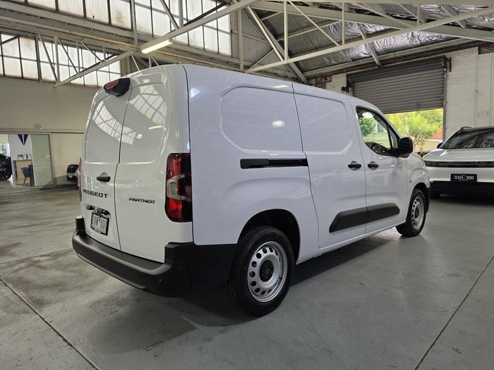 2026 Peugeot Partner Pro