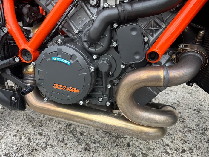 2021 KTM 1290 Super Duke R Super Duke Orange