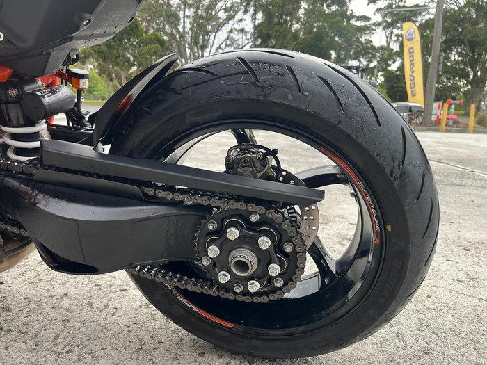 2021 KTM 1290 Super Duke R Super Duke Orange