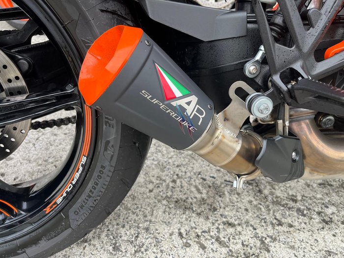 2021 KTM 1290 Super Duke R Super Duke Orange