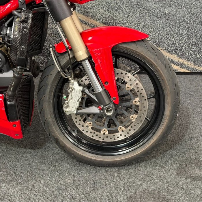 2013 DUCATI STREETFIGHTER 848 Red