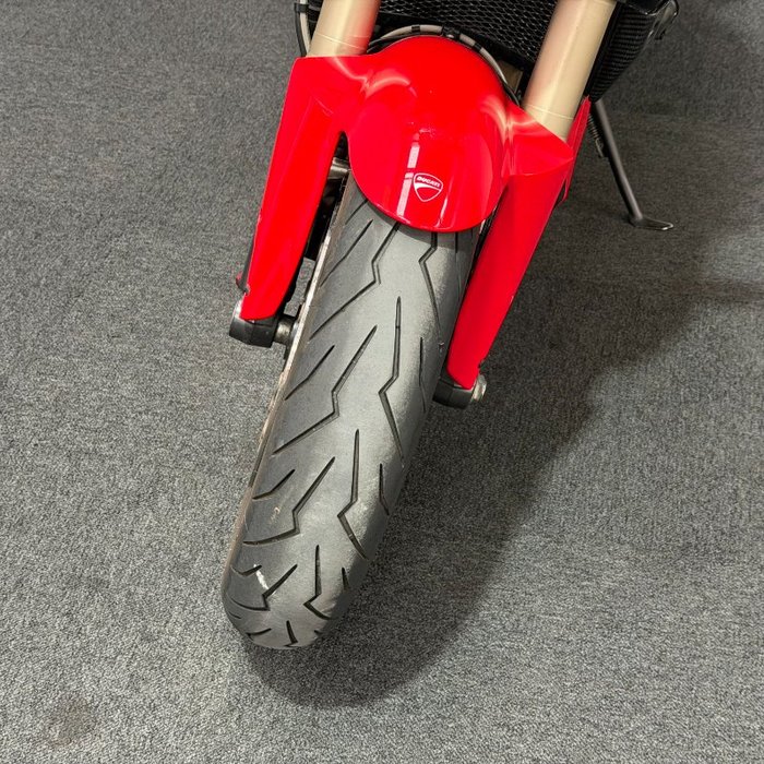 2013 DUCATI STREETFIGHTER 848 Red