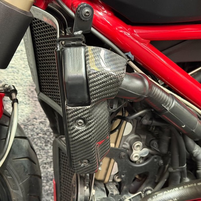 2013 DUCATI STREETFIGHTER 848 Red