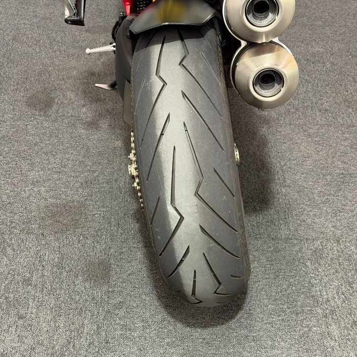 2013 DUCATI STREETFIGHTER 848 Red