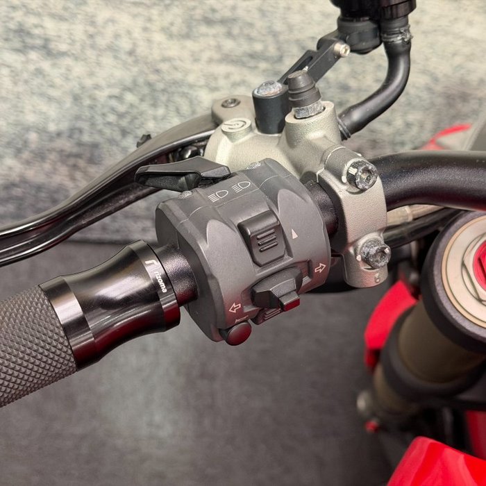 2013 DUCATI STREETFIGHTER 848 Red