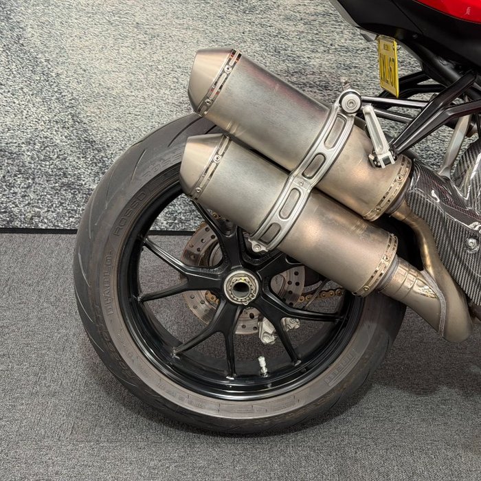 2013 DUCATI STREETFIGHTER 848 Red