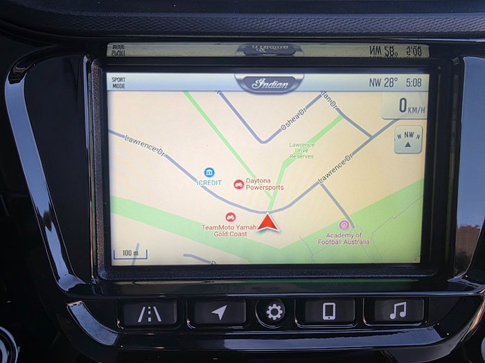 2022 Indian PURSUIT DARK HORSE PREMIUM SILVER QUARTZ SMOKE