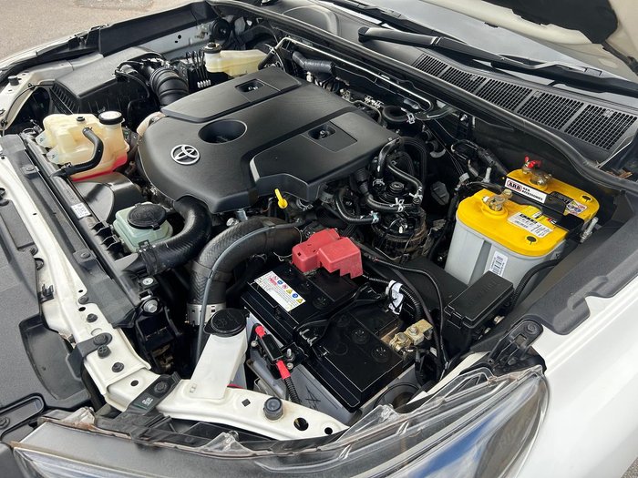 2022 Toyota Hilux SR