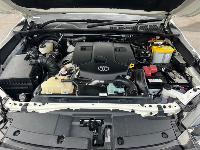 2022 Toyota Hilux SR