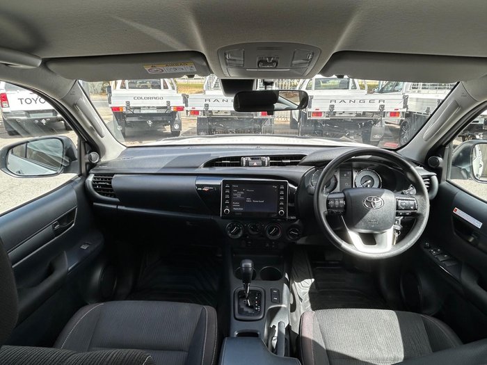 2022 Toyota Hilux SR
