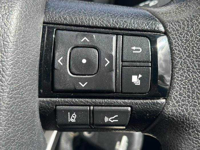 2022 Toyota Hilux SR