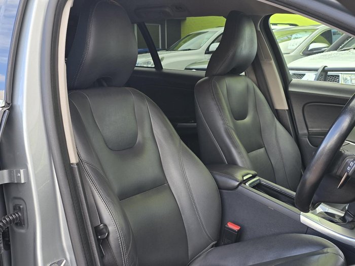 2017 Volvo V60 D4 Luxury