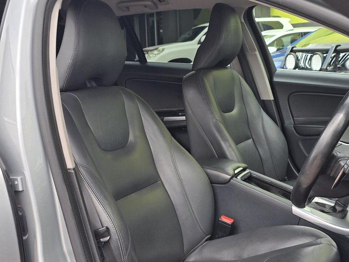 2017 Volvo V60 D4 Luxury MY17 Silver