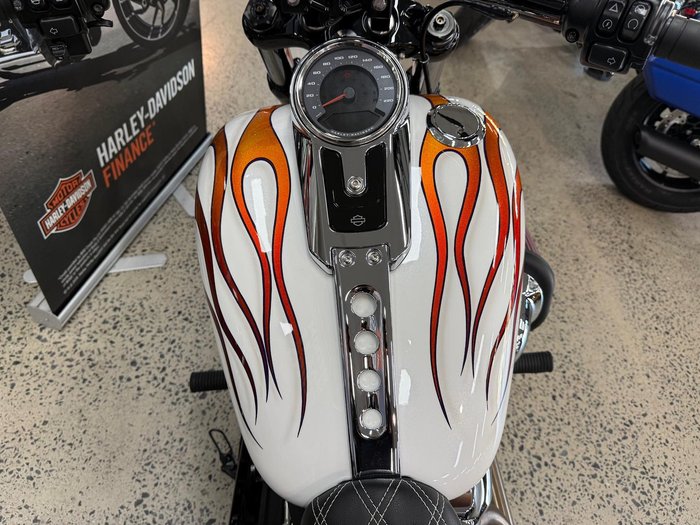 2023 Harley-Davidson Breakout 117 (FXBR) Softail White