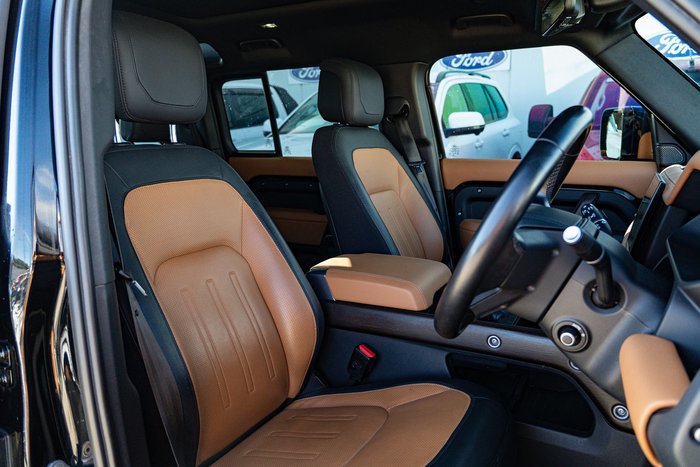 2022 Land Rover Defender 110 D300 X