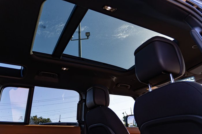 2022 Land Rover Defender 110 D300 X