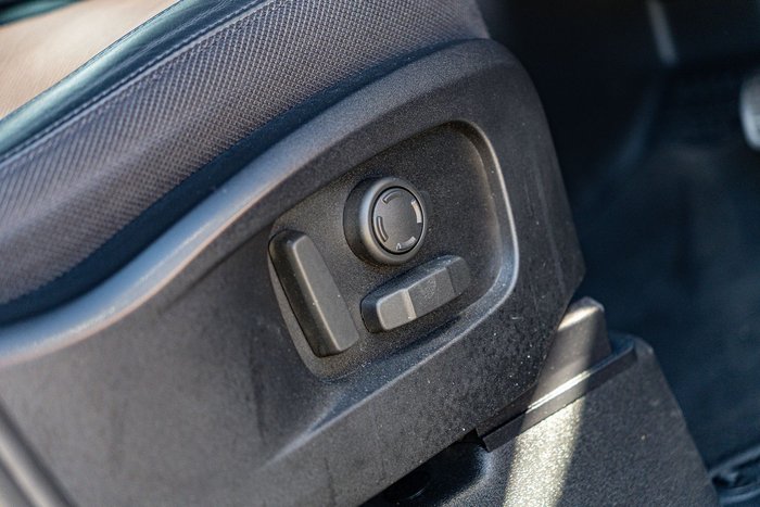 2022 Land Rover Defender 110 D300 X