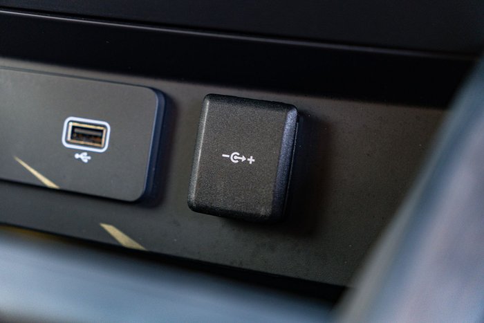 2022 Land Rover Defender 110 D300 X