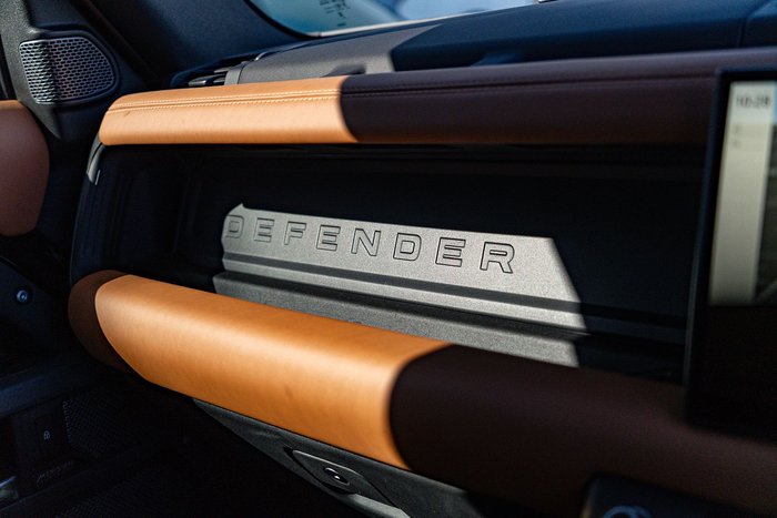 2022 Land Rover Defender 110 D300 X