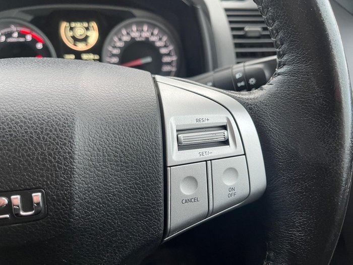 2016 Isuzu MU-X LS-T