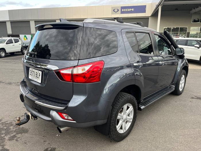 2016 Isuzu MU-X LS-T