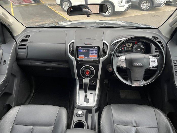 2016 Isuzu MU-X LS-T