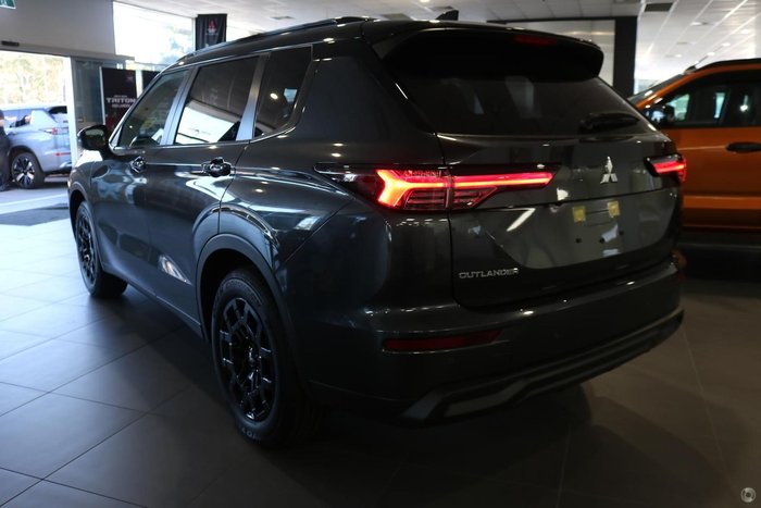 2026 Mitsubishi Outlander LS
