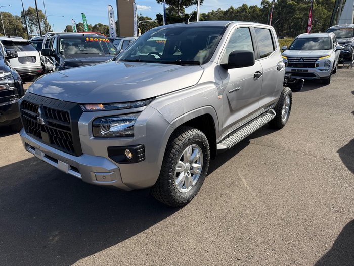 2026 Mitsubishi Triton GLX+