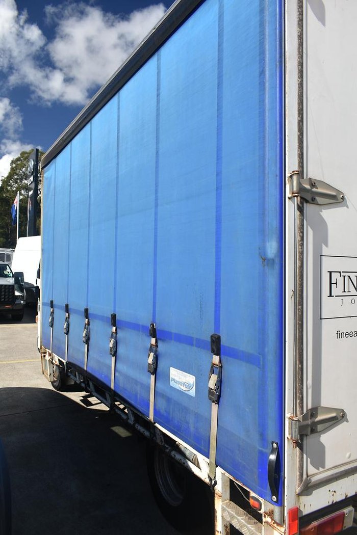 2017 Fuso Canter 615 White