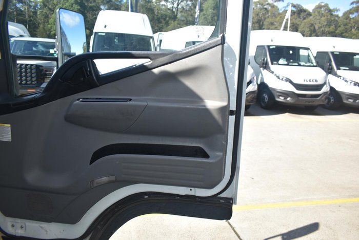 2017 Fuso Canter 615 White