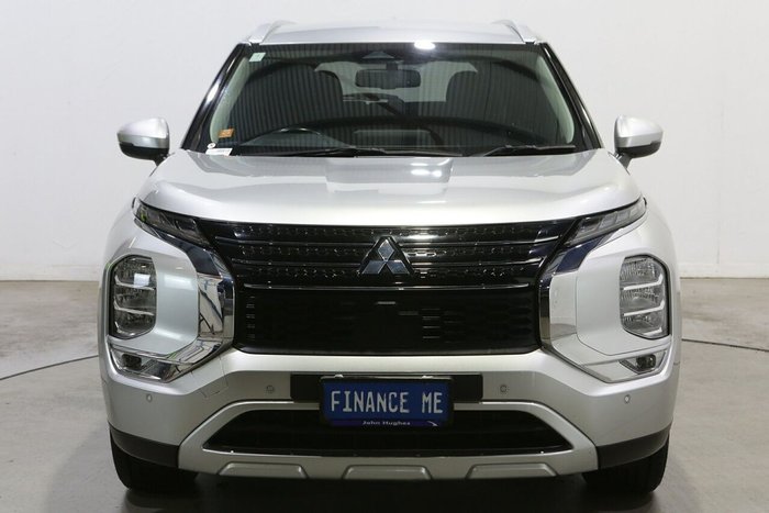 2022 Mitsubishi Outlander LS