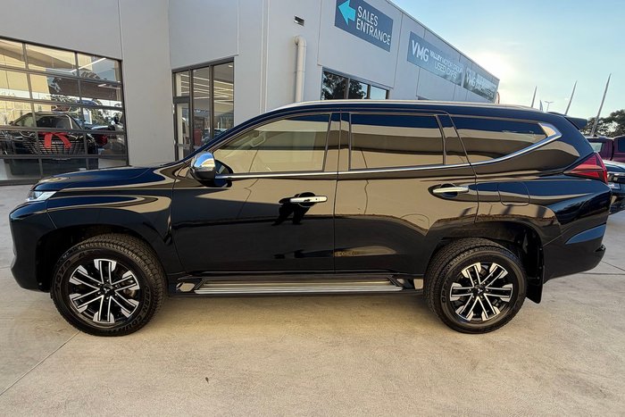 2022 Mitsubishi Pajero Sport GLS